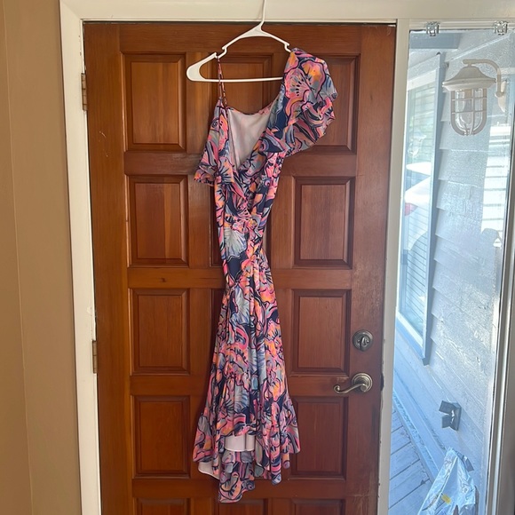 Lilly Pulitzer Dresses & Skirts - Lilly Pulitzer Asymmetrical Wrap Dress